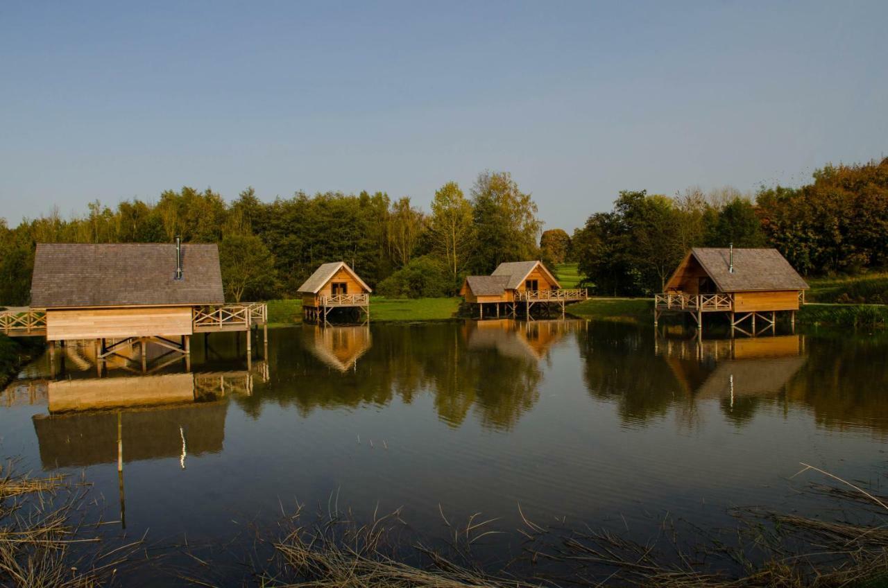 Aqualodge Hotel Insolite Ermeton-sur-Biert Exterior photo